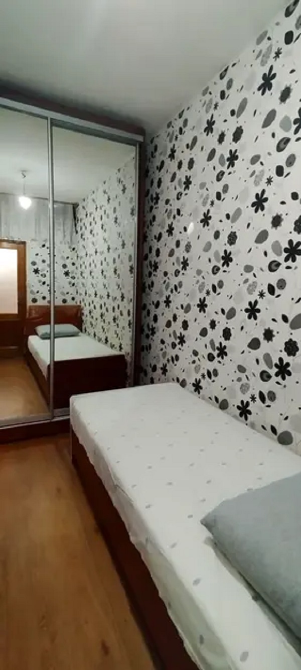 Продажа 3-комнатной квартиры 44 м², Гимназическая ул.