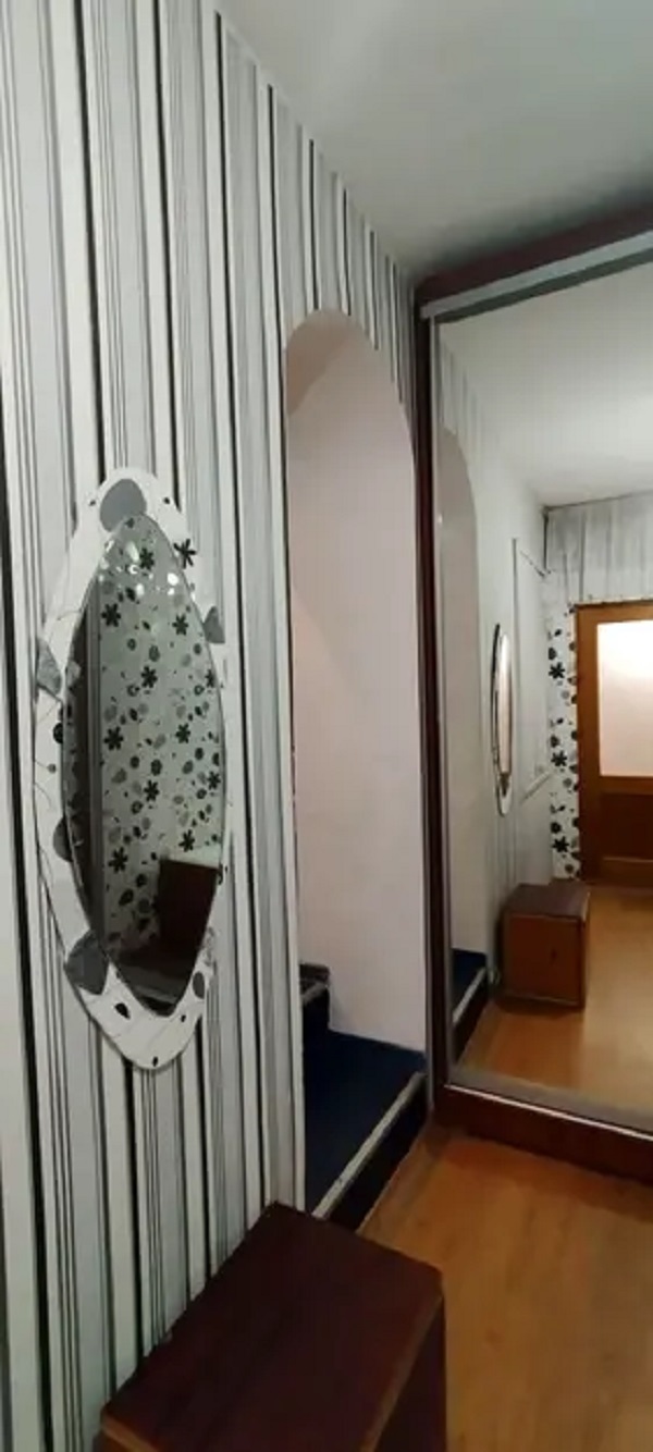 Продажа 3-комнатной квартиры 44 м², Гимназическая ул.