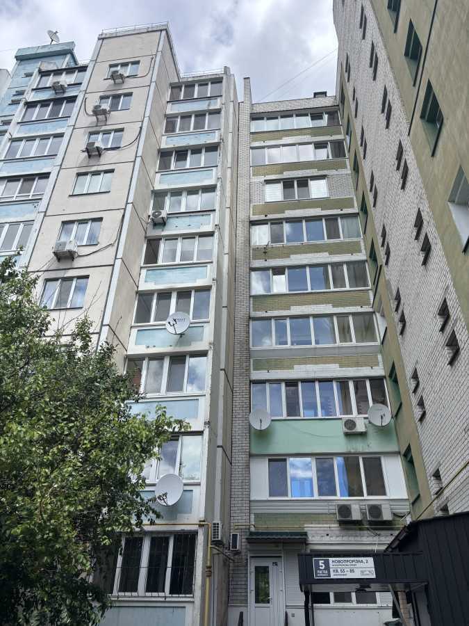 Продажа 3-комнатной квартиры 82 м², Новопрорезная ул.