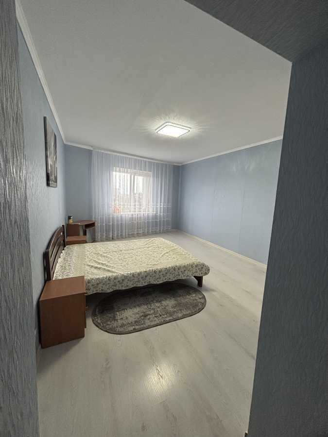 Продажа 3-комнатной квартиры 82 м², Новопрорезная ул.