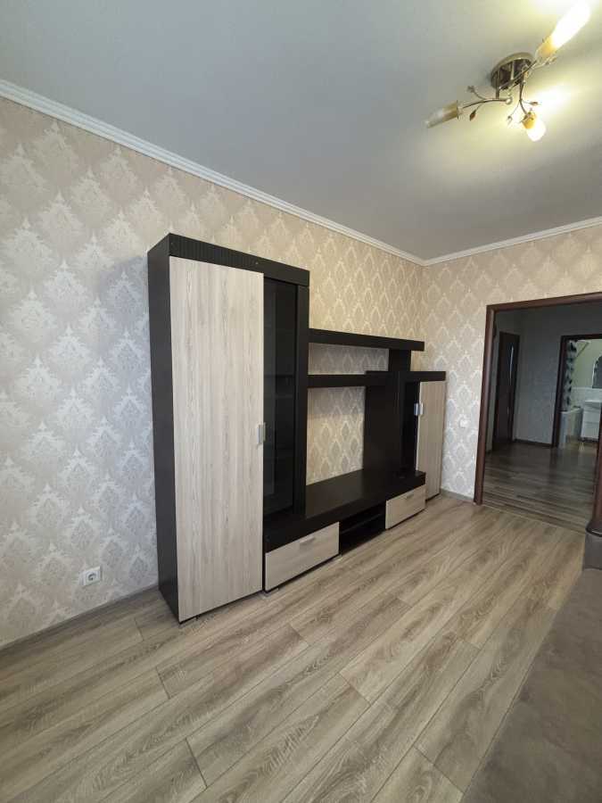 Продажа 3-комнатной квартиры 82 м², Новопрорезная ул.