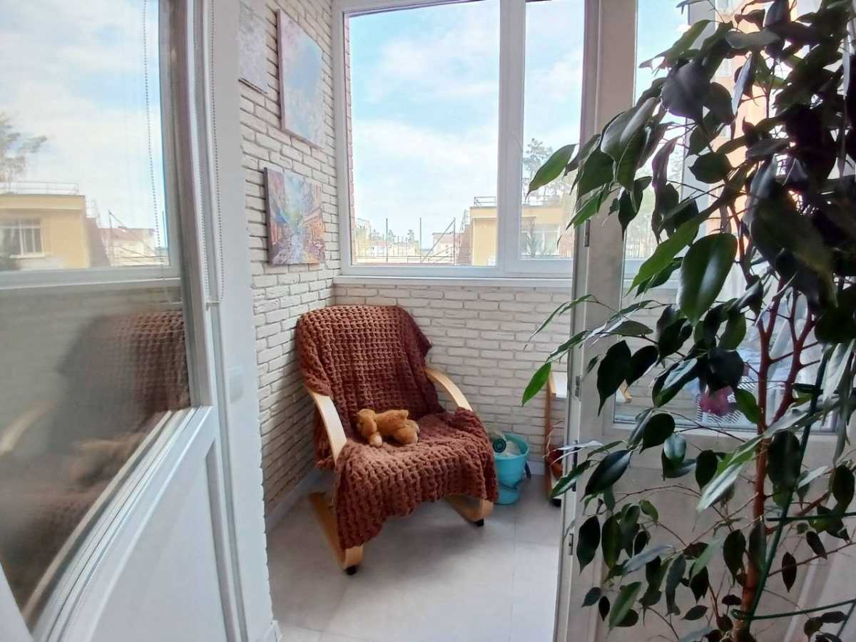 Продаж 1-кімнатної квартири 38 м², Університетська вул., 2