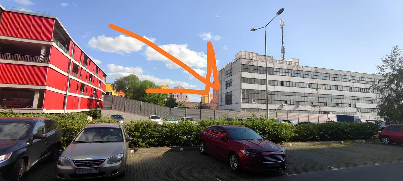 Продаж приміщення вільного призначення 5050 м², Соборності просп., 17 К2