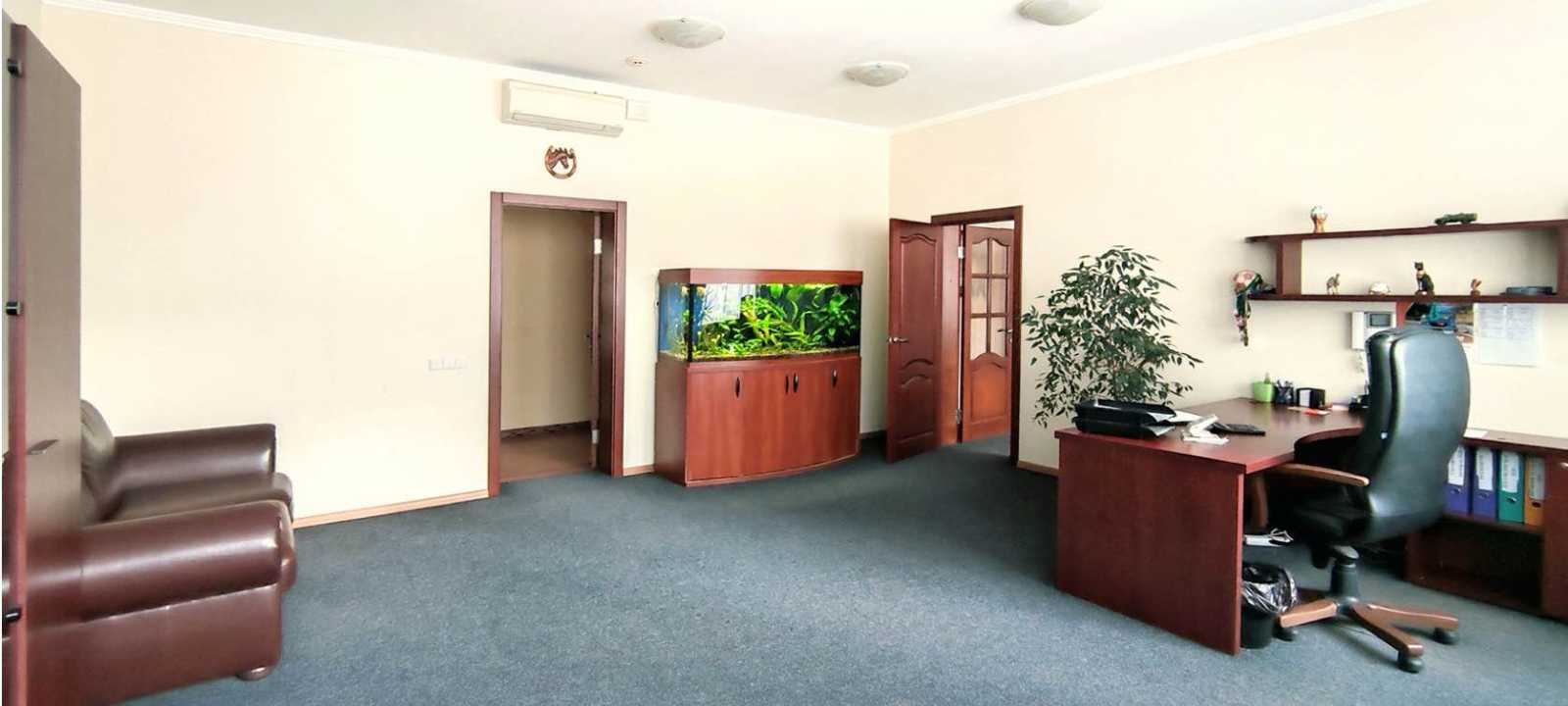Продаж приміщення вільного призначення 3820 м², Багговутівська вул., 17-21