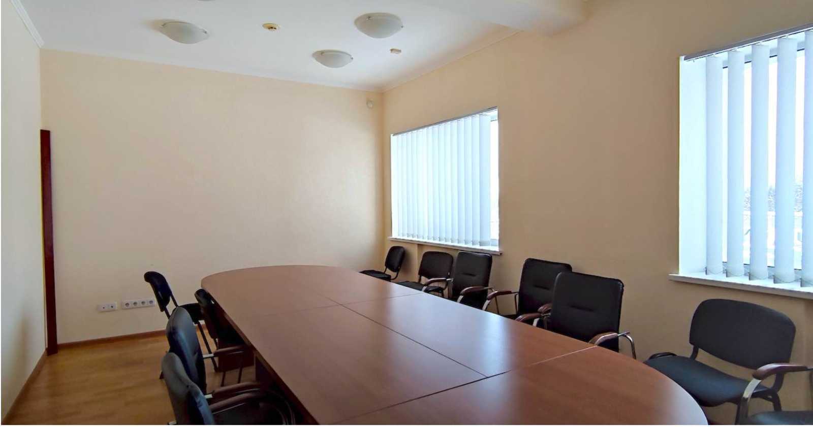 Продаж приміщення вільного призначення 3820 м², Багговутівська вул., 17-21