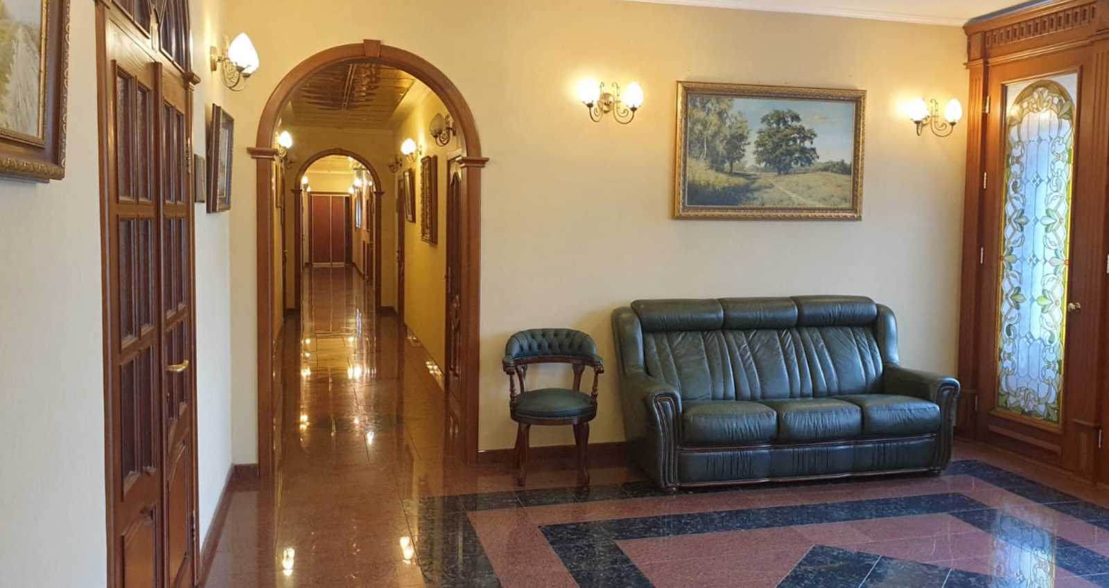Продаж приміщення вільного призначення 3820 м², Багговутівська вул., 17-21