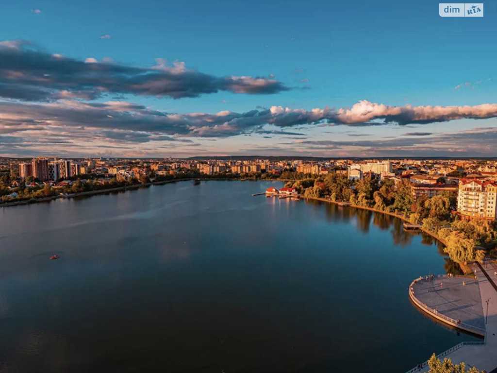 Продаж приміщення вільного призначення 1500 м², Райдужна вул.