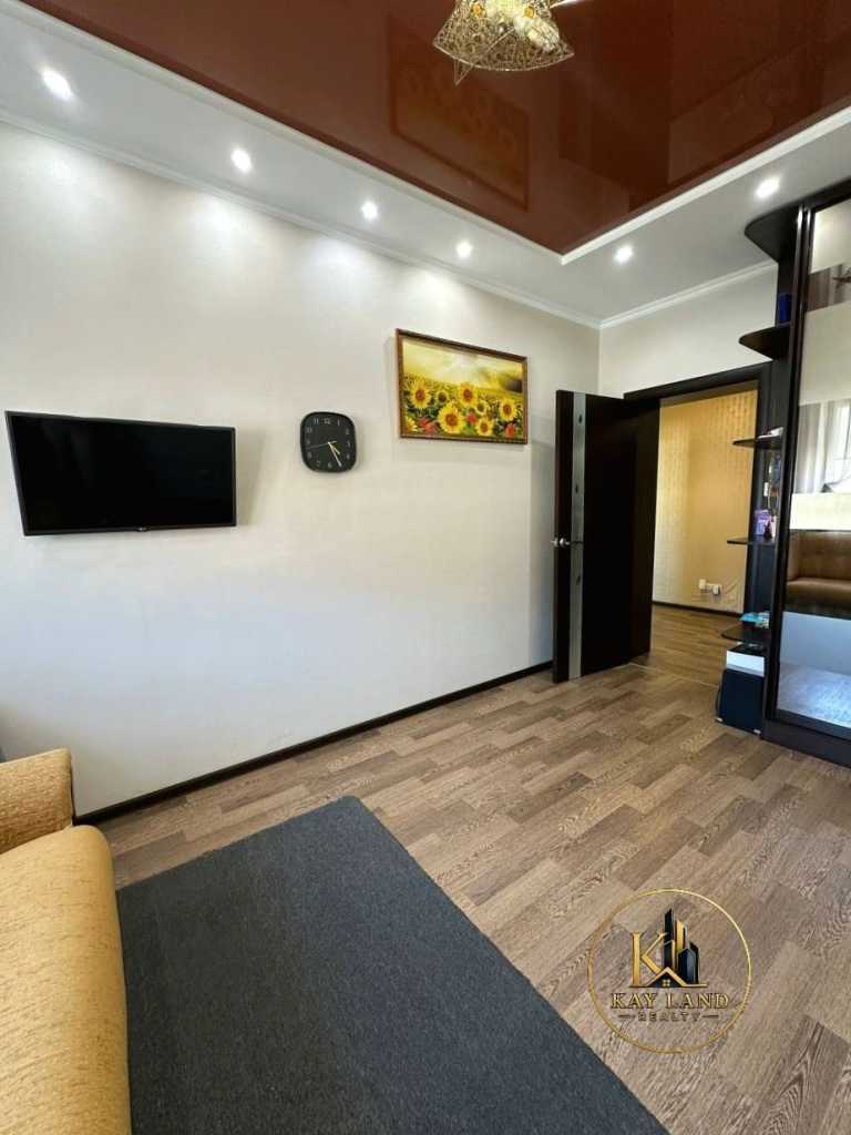 Продаж 3-кімнатної квартири 74 м², Щаслива, 44