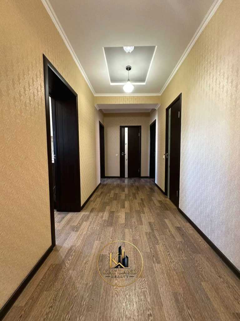 Продаж 3-кімнатної квартири 74 м², Щаслива, 44