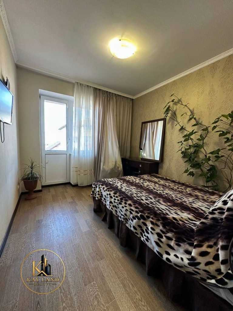 Продаж 3-кімнатної квартири 74 м², Щаслива, 44