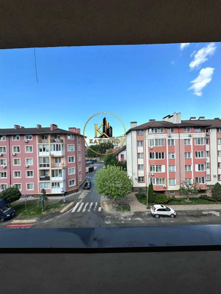 Продаж 3-кімнатної квартири 74 м², Щаслива, 44