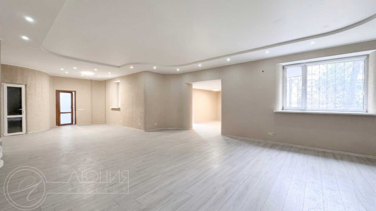 Продаж приміщення вільного призначення 150 м², Героїв Сталінграда просп., 12Д