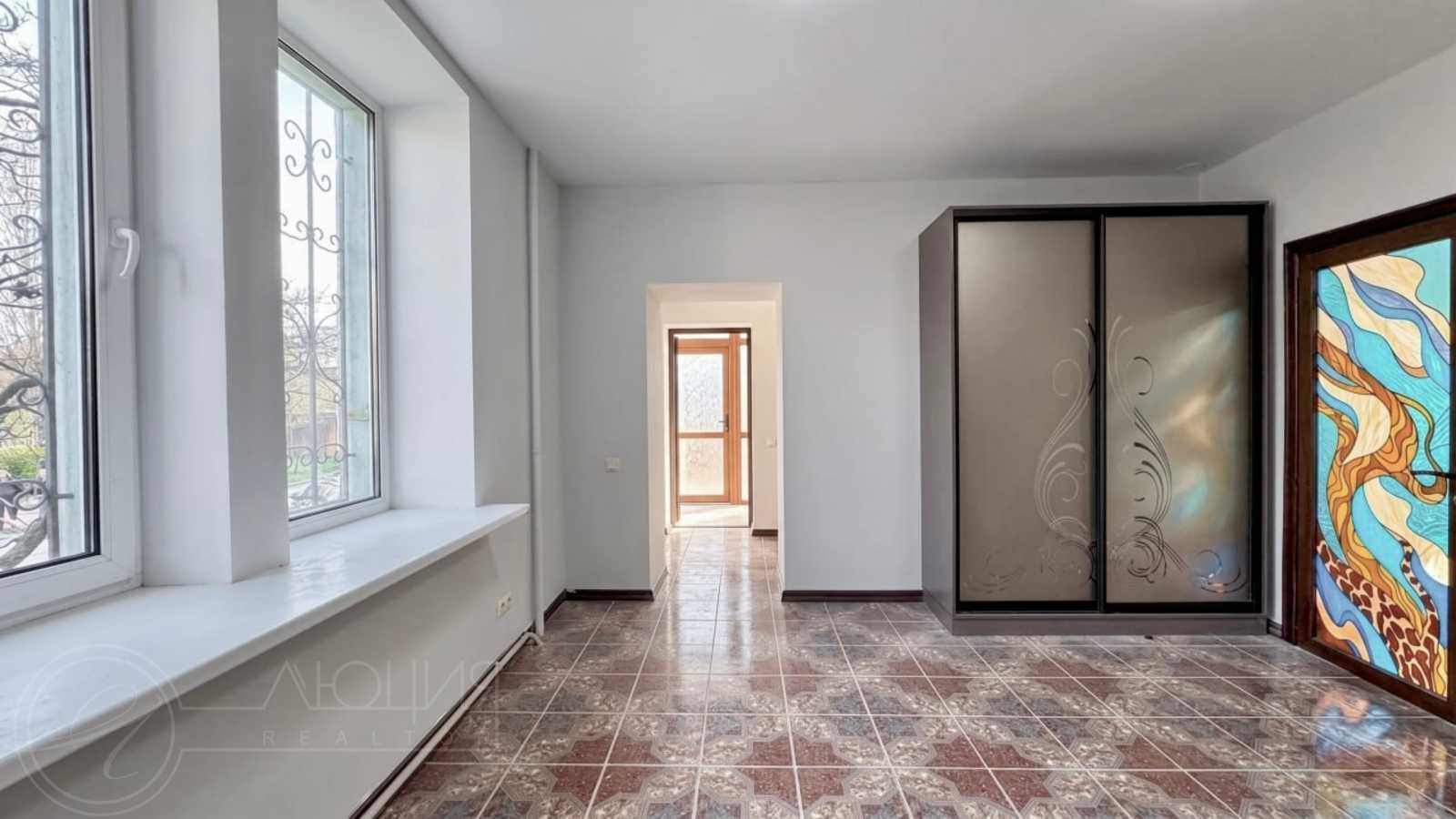 Продаж приміщення вільного призначення 150 м², Героїв Сталінграда просп., 12Д