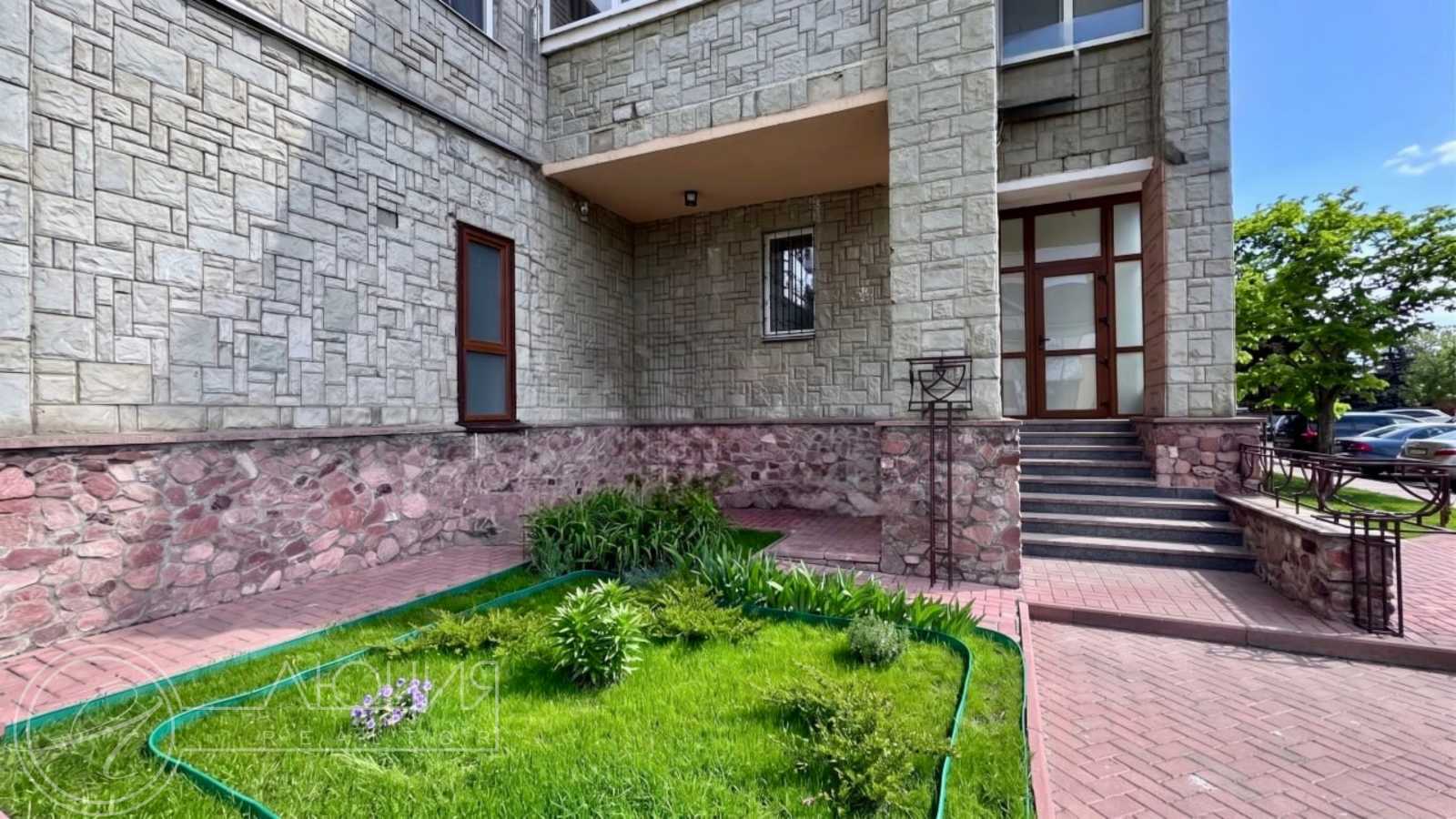 Продаж приміщення вільного призначення 150 м², Героїв Сталінграда просп., 12Д