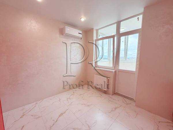 Продажа 1-комнатной квартиры 50 м², Комарова Космонавта, 46Б