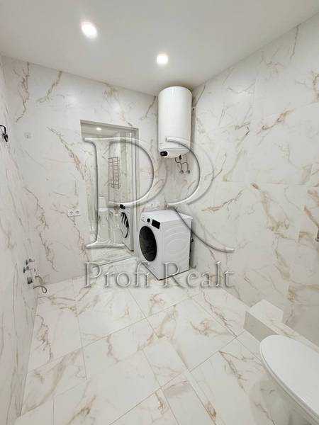 Продажа 1-комнатной квартиры 50 м², Комарова Космонавта, 46Б