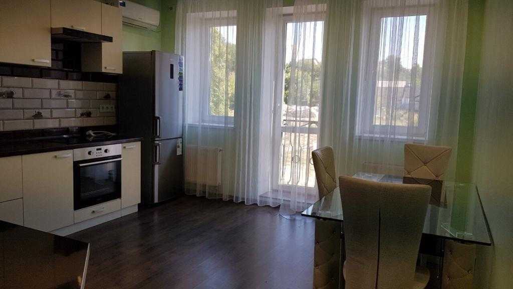 Оренда 2-кімнатної квартири 83 м², Голосіївська вул., 13Б