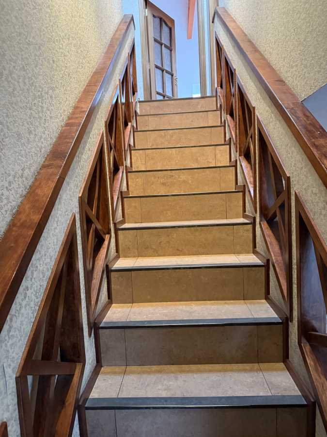 Оренда офісу 197 м², Трьохсвятительська вул., 13