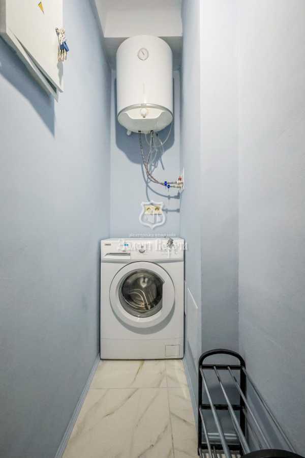 Продаж 1-кімнатної квартири 29.8 м², Авіаконструктора Ігоря Сікорського вул., 6