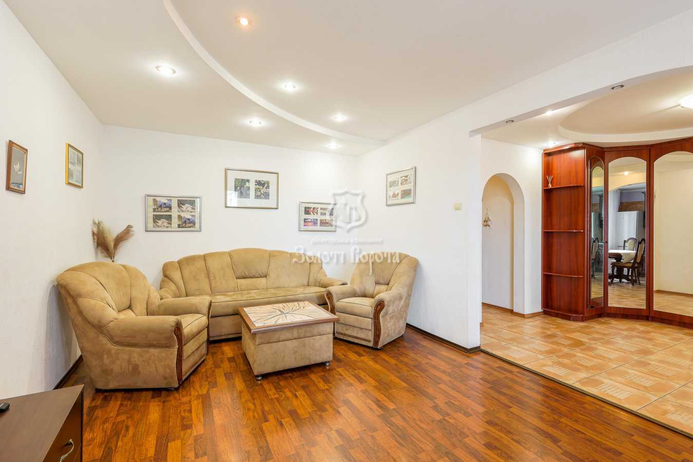 Продажа 3-комнатной квартиры 92.7 м², Федора Кричевского ул., Ернста, 2