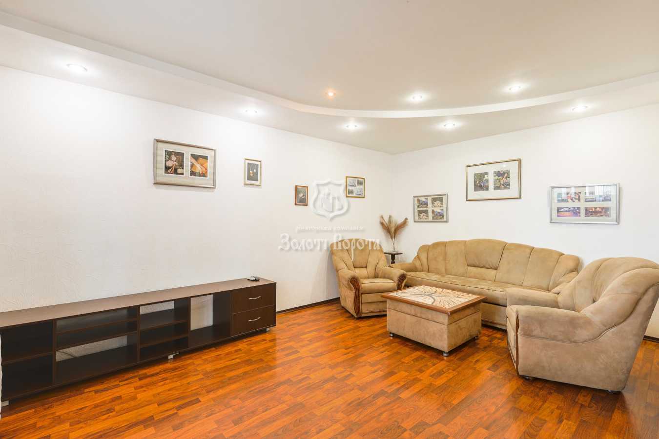 Продажа 3-комнатной квартиры 92.7 м², Федора Кричевского ул., Ернста, 2