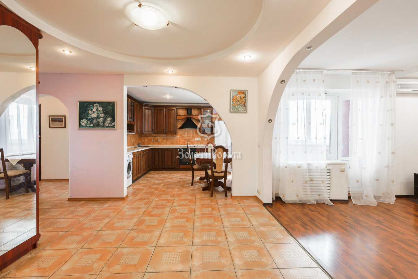 Продажа 3-комнатной квартиры 92.7 м², Федора Кричевского ул., Ернста, 2
