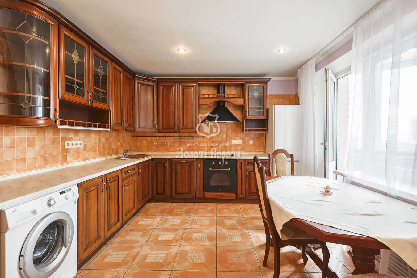 Продажа 3-комнатной квартиры 92.7 м², Федора Кричевского ул., Ернста, 2