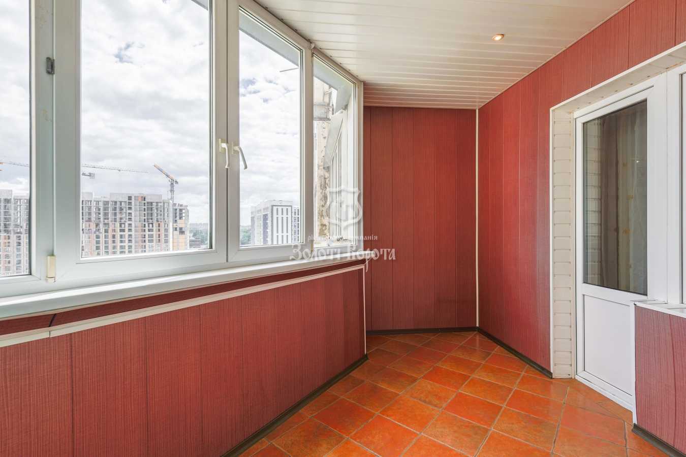 Продажа 3-комнатной квартиры 92.7 м², Федора Кричевского ул., Ернста, 2