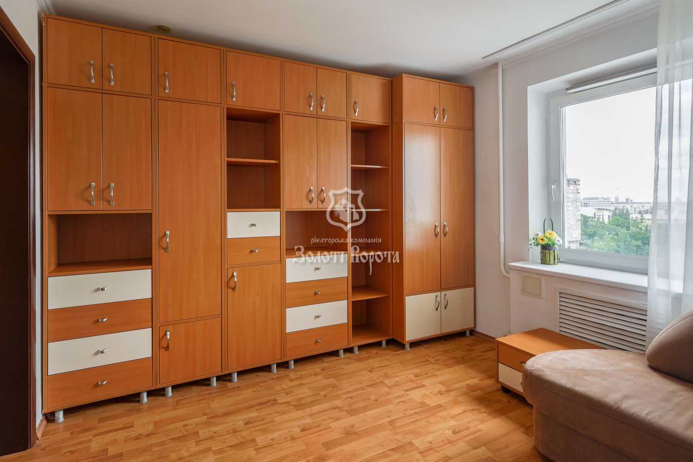Продажа 3-комнатной квартиры 92.7 м², Федора Кричевского ул., Ернста, 2