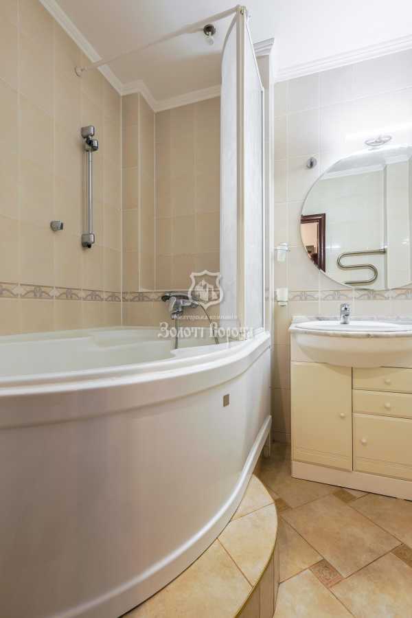 Продажа 3-комнатной квартиры 92.7 м², Федора Кричевского ул., Ернста, 2