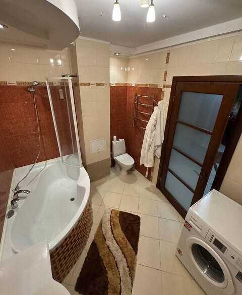 Продажа 2-комнатной квартиры 110.7 м², Срибнокильская ул., 2А