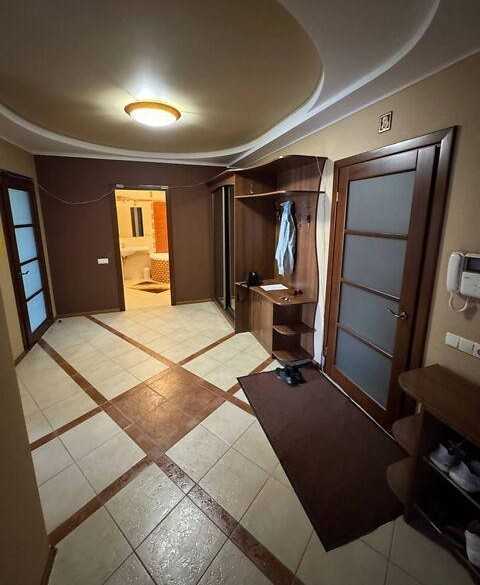 Продажа 2-комнатной квартиры 110.7 м², Срибнокильская ул., 2А