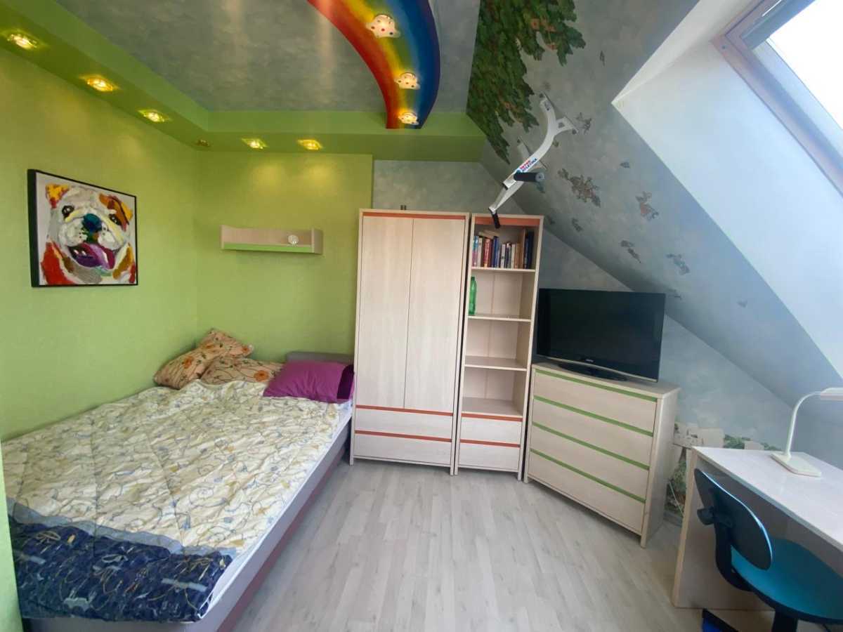Аренда 4-комнатной квартиры 150 м², Среднефонтанская ул., 19А