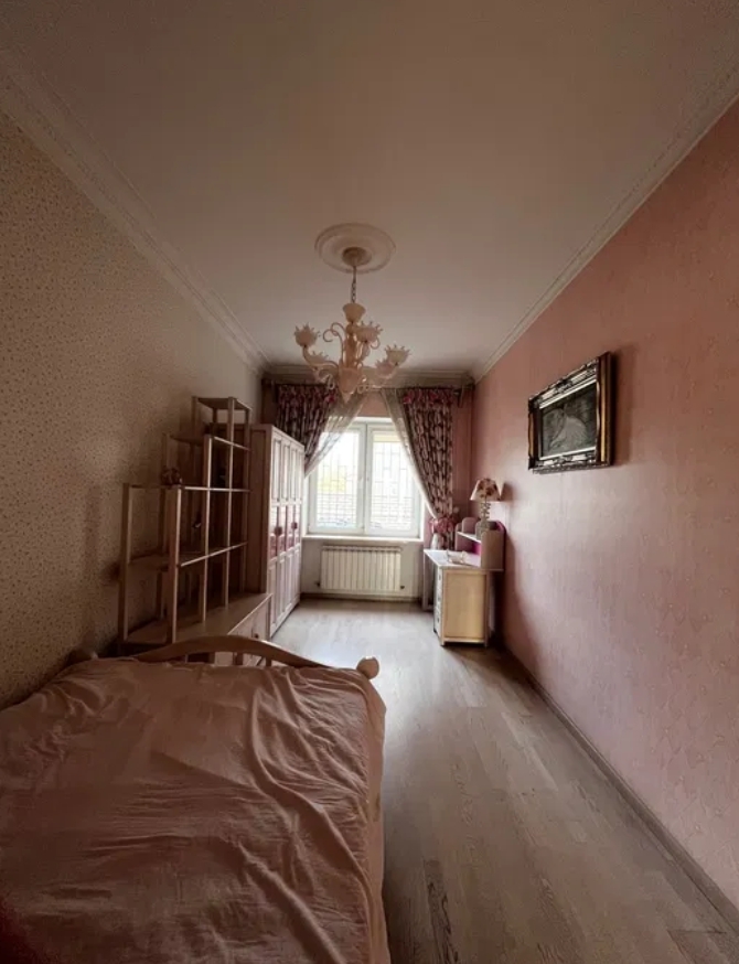 Оренда будинку 350 м², Майстерня вул.