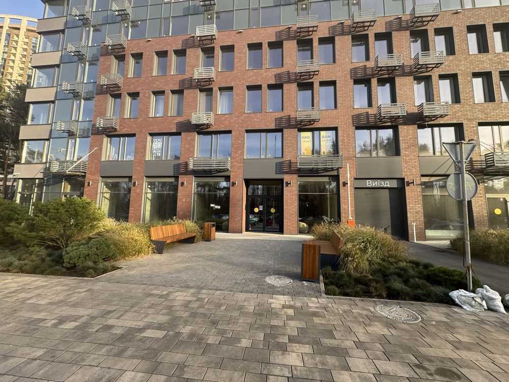 Продажа 3-комнатной квартиры 96 м², Князя Романа Мстиславича, 28