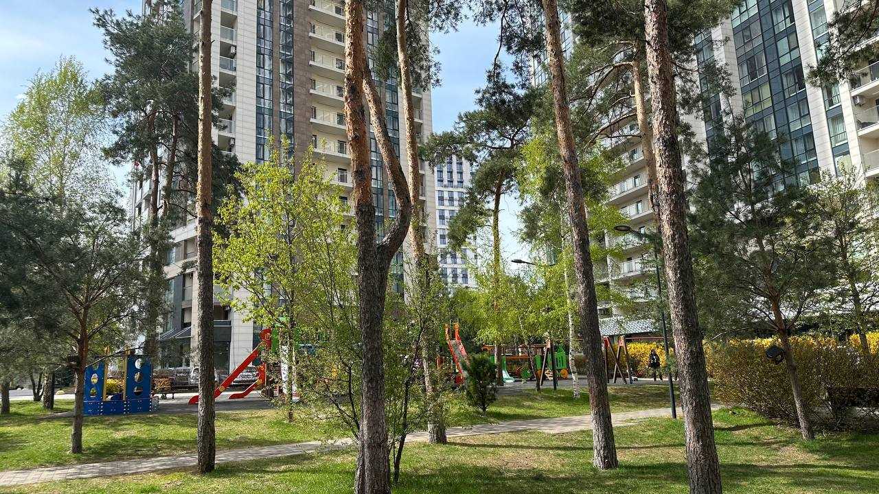 Продажа 3-комнатной квартиры 96 м², Князя Романа Мстиславича, 28