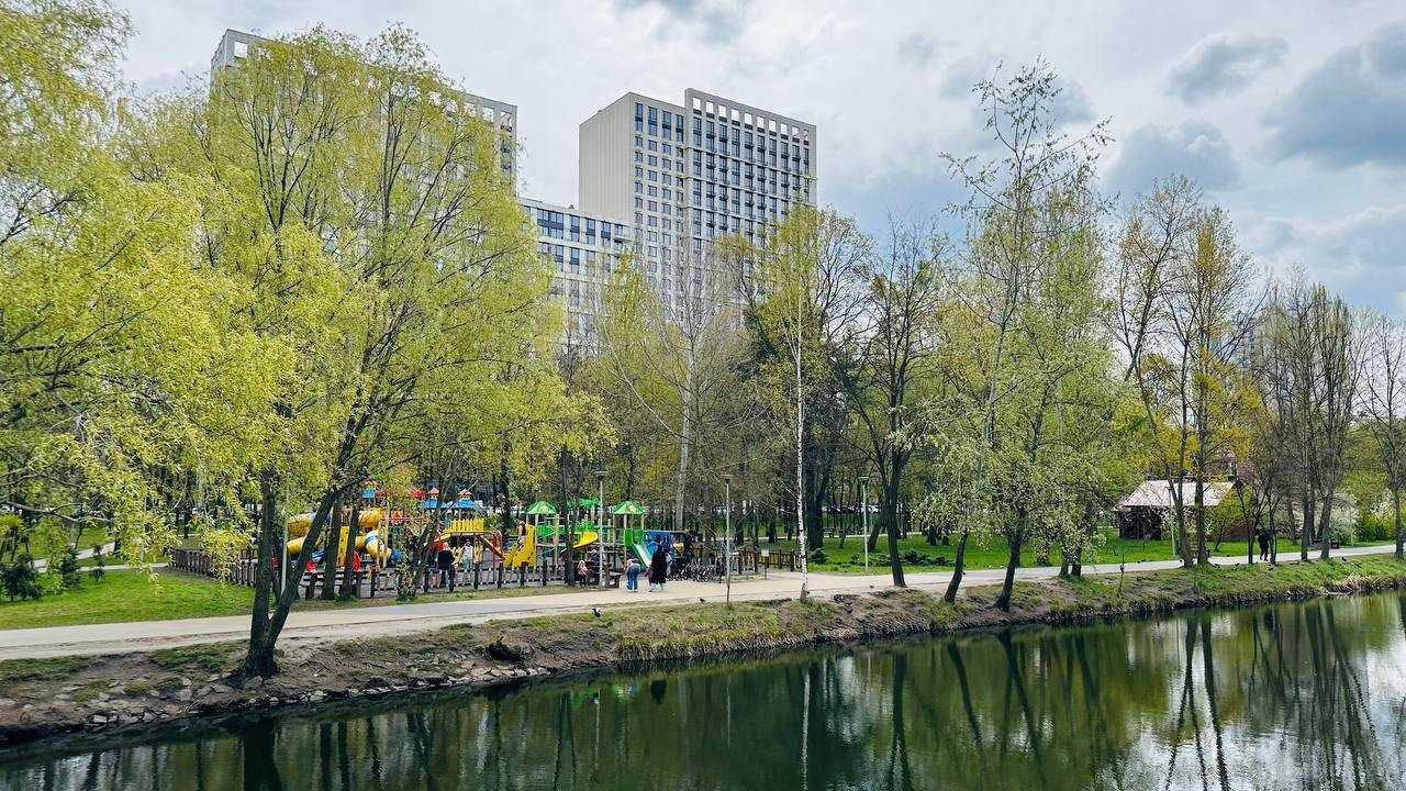 Продажа 3-комнатной квартиры 96 м², Князя Романа Мстиславича, 28
