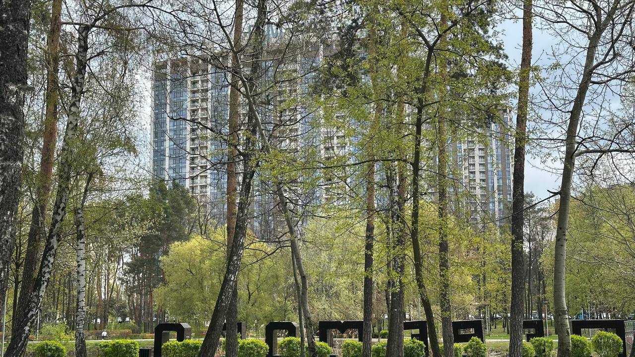 Продажа 3-комнатной квартиры 96 м², Князя Романа Мстиславича, 28