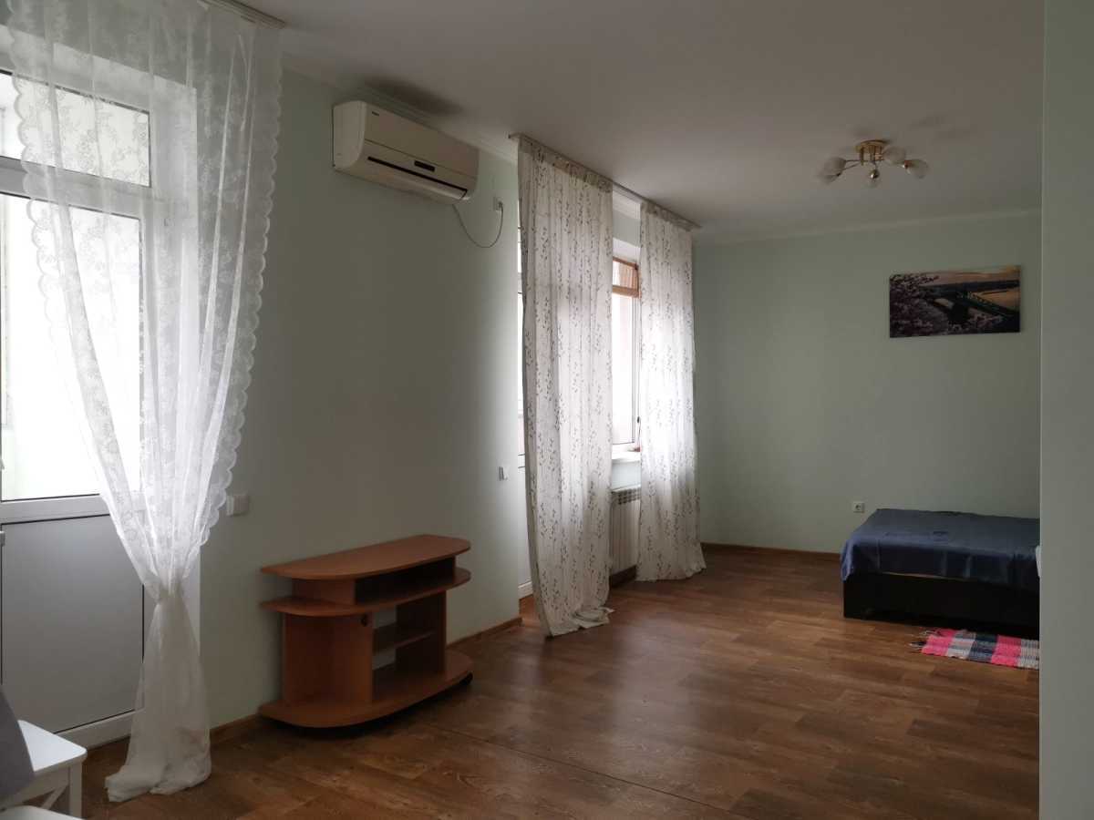 Аренда 1-комнатной квартиры 60 м², Урловская ул., 11/44