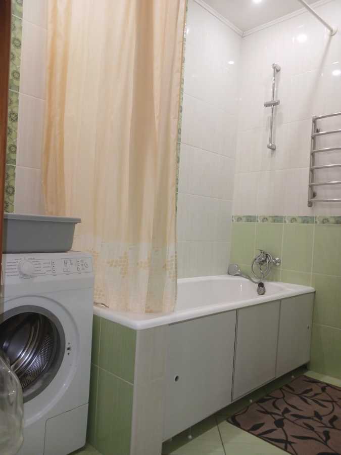 Аренда 1-комнатной квартиры 60 м², Урловская ул., 11/44