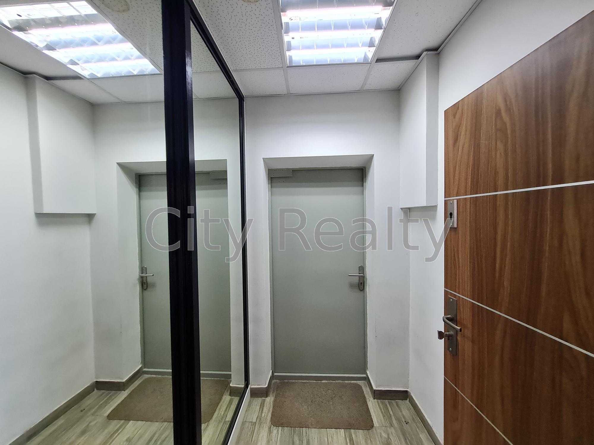 Оренда офісу 160 м², Юрія Кондратюка вул., 7