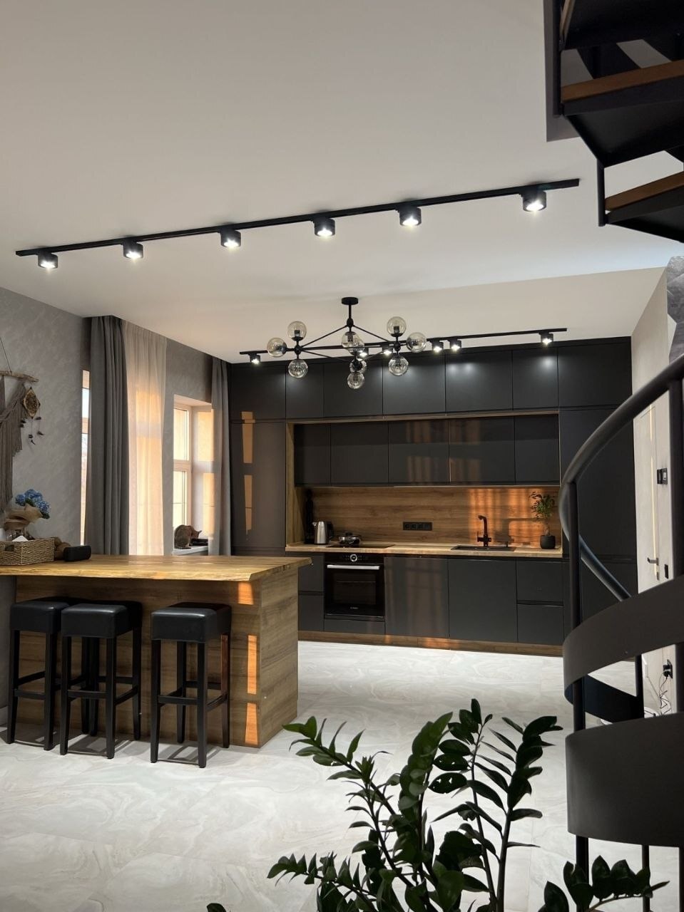 Аренда 2-комнатной квартиры 190 м², Майский 4-й пер.