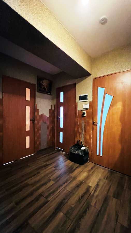 Продажа 3-комнатной квартиры 75 м², Возрождения просп., 47