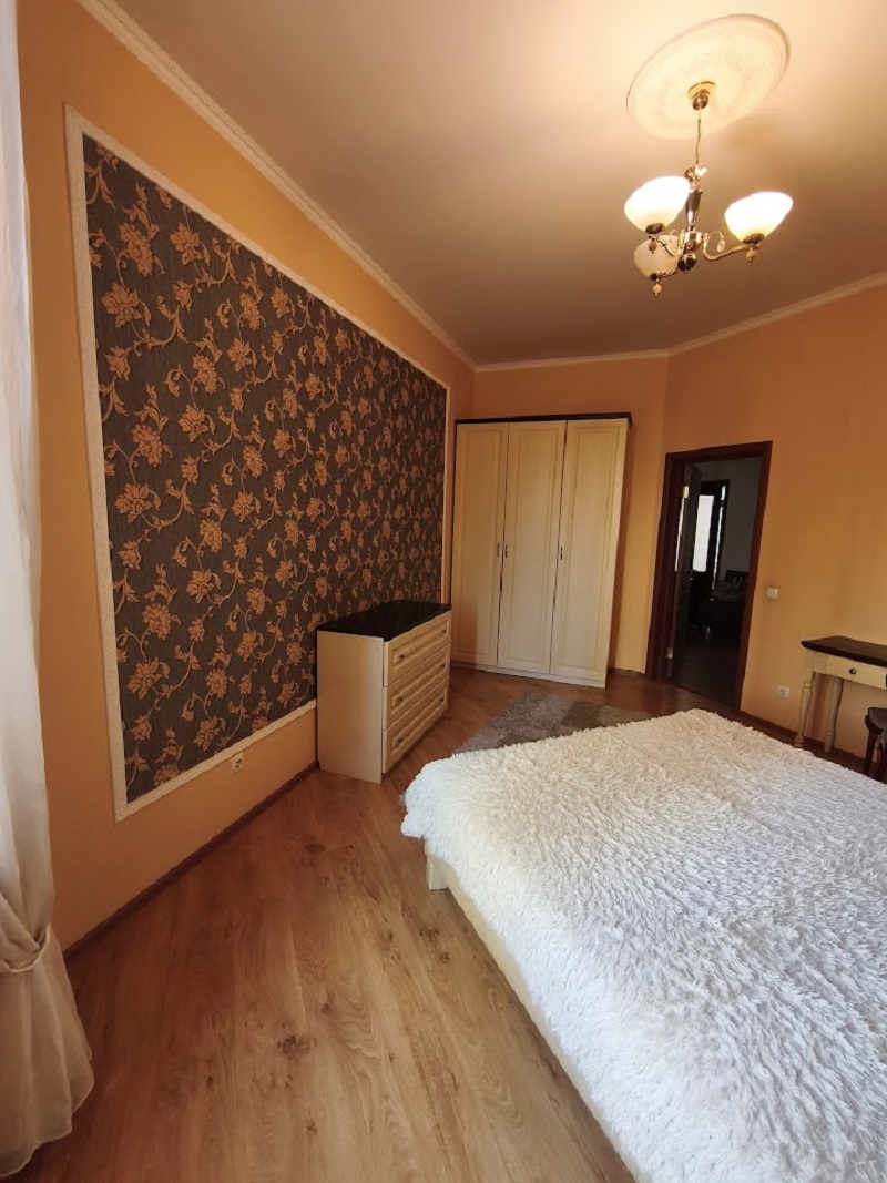 Продаж 2-кімнатної квартири 78 м², В'ячеслава Чорновола вул., 29А