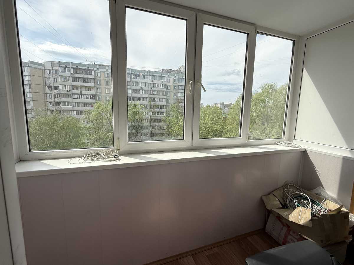 Продажа 3-комнатной квартиры 72 м², Ирпенская ул., 62