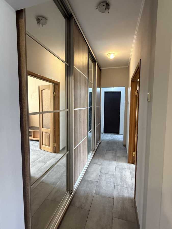 Продажа 3-комнатной квартиры 72 м², Ирпенская ул., 62