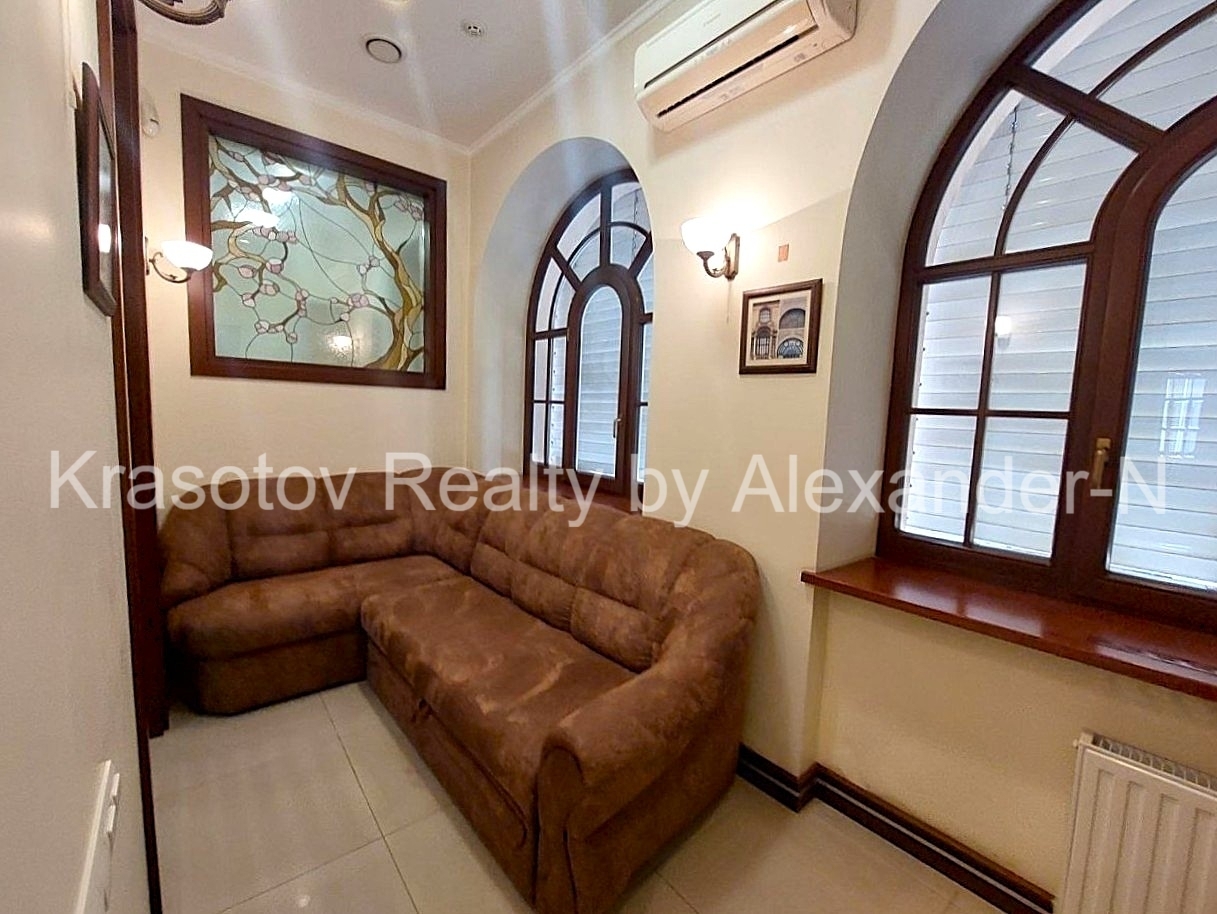 Продаж офісу 150 м², Старопортофранковская вул., 9