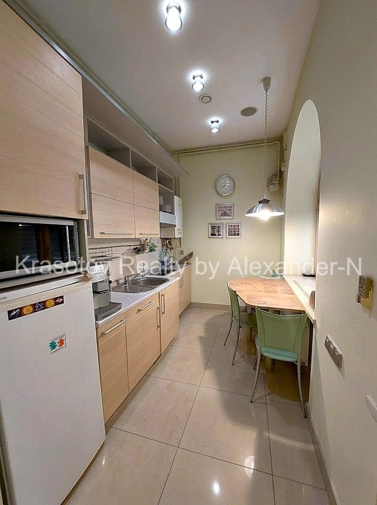 Продаж офісу 150 м², Старопортофранковская вул., 9