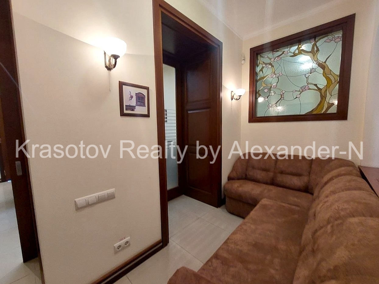 Продаж офісу 150 м², Старопортофранковская вул., 9