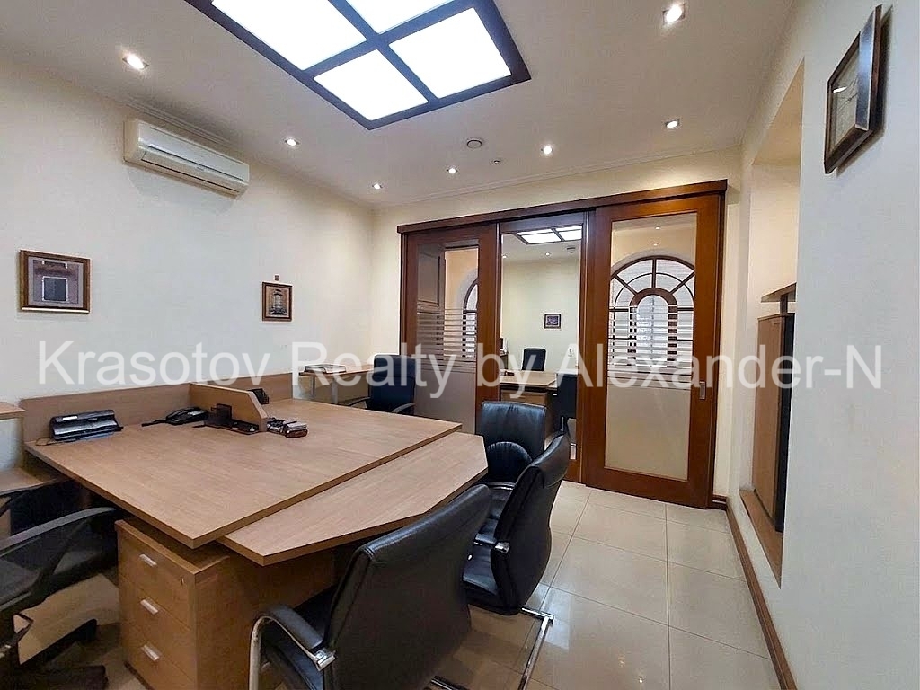 Продаж офісу 150 м², Старопортофранковская вул., 9